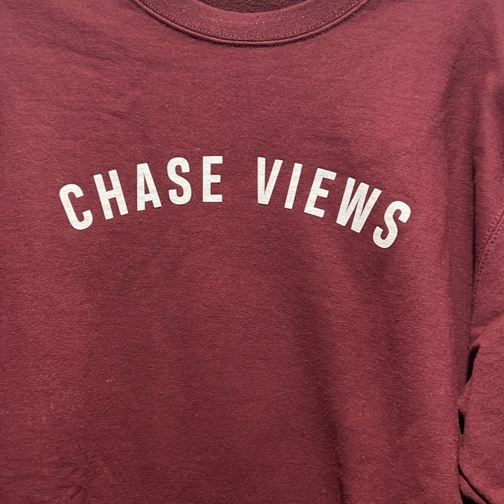 Chase Views Red Crewneck Sweater Size Large - Picture 2 of 4